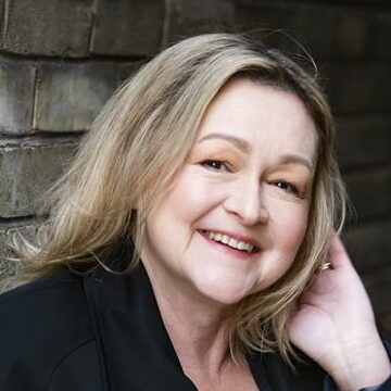 OAGO Headshot Shelley Spence e1774982489659